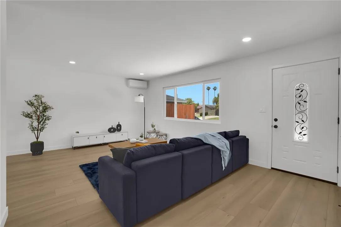 San Dimas, CA 91773,1152 W Tudor Street
