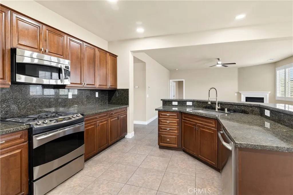 Hemet, CA 92545,5246 Paseo Callado