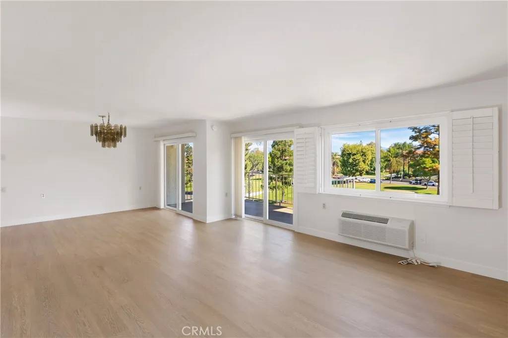Laguna Woods, CA 92637,2386 Via Mariposa West #2B