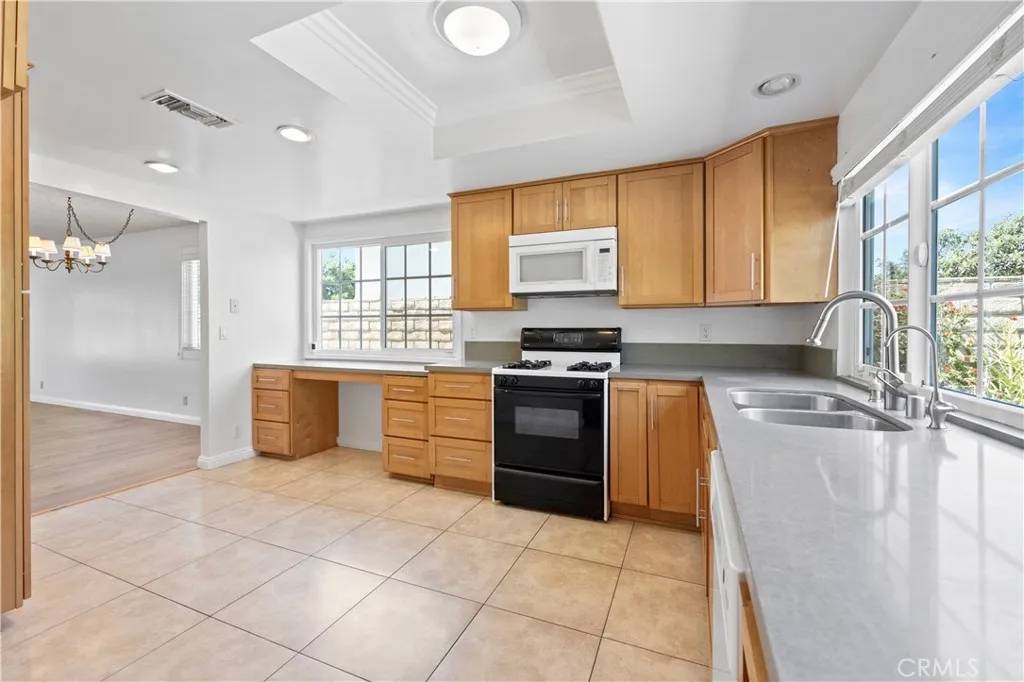 Hacienda Heights, CA 91745,1736 Park Lawn Road
