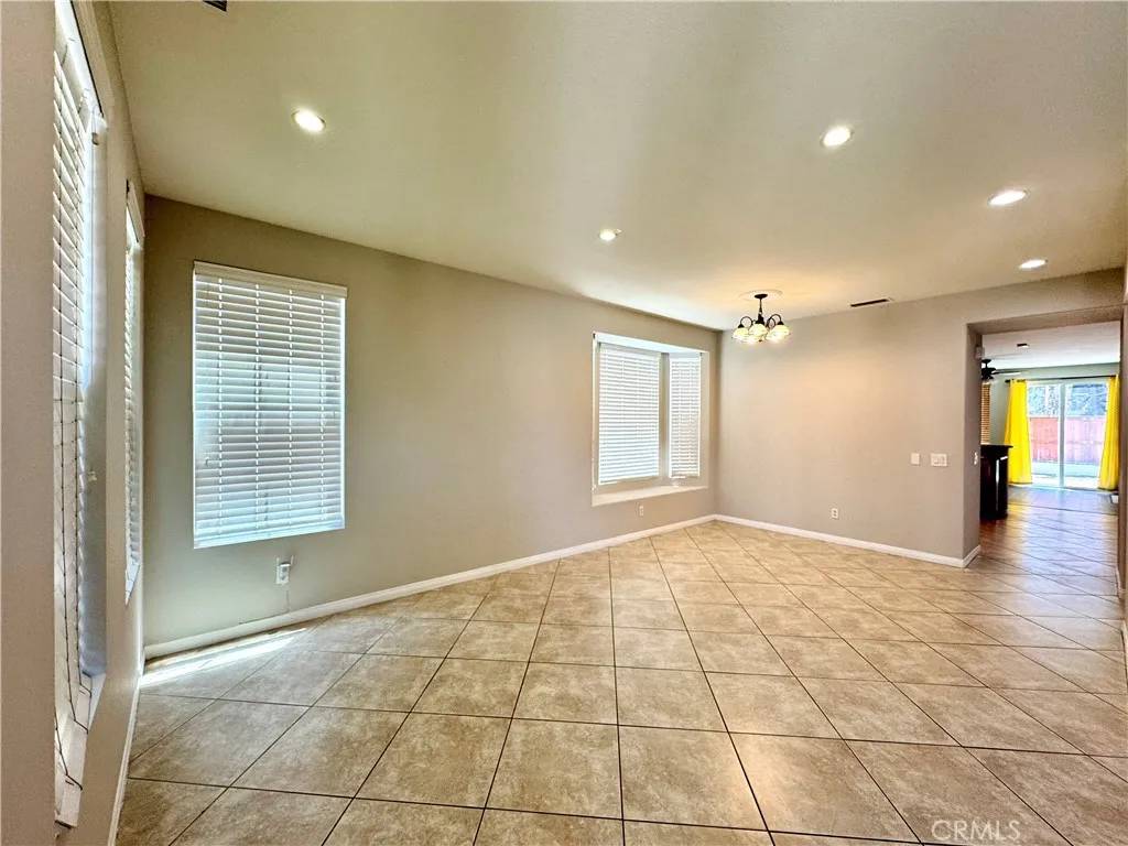 Yorba Linda, CA 92886,17068 Camino Galvez