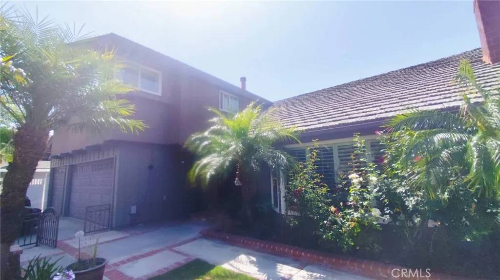 Fullerton, CA 92831,2073 Smokewood Avenue