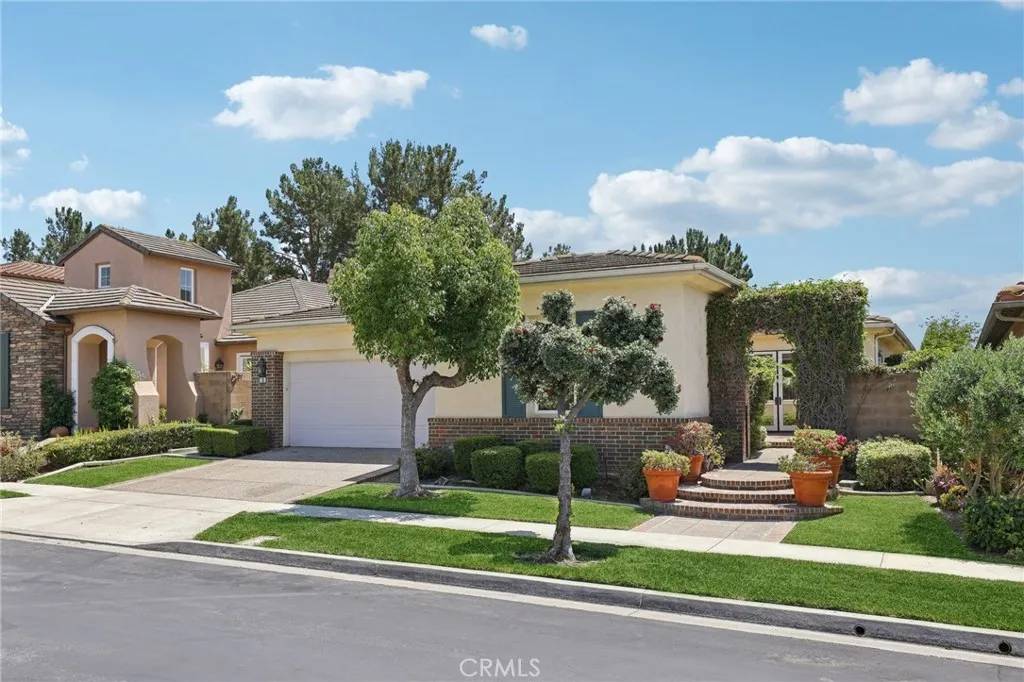 Irvine, CA 92602,10 Flora Springs