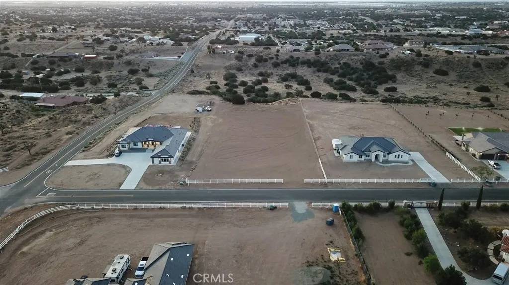 Oak Hills, CA 92344,0 Barker