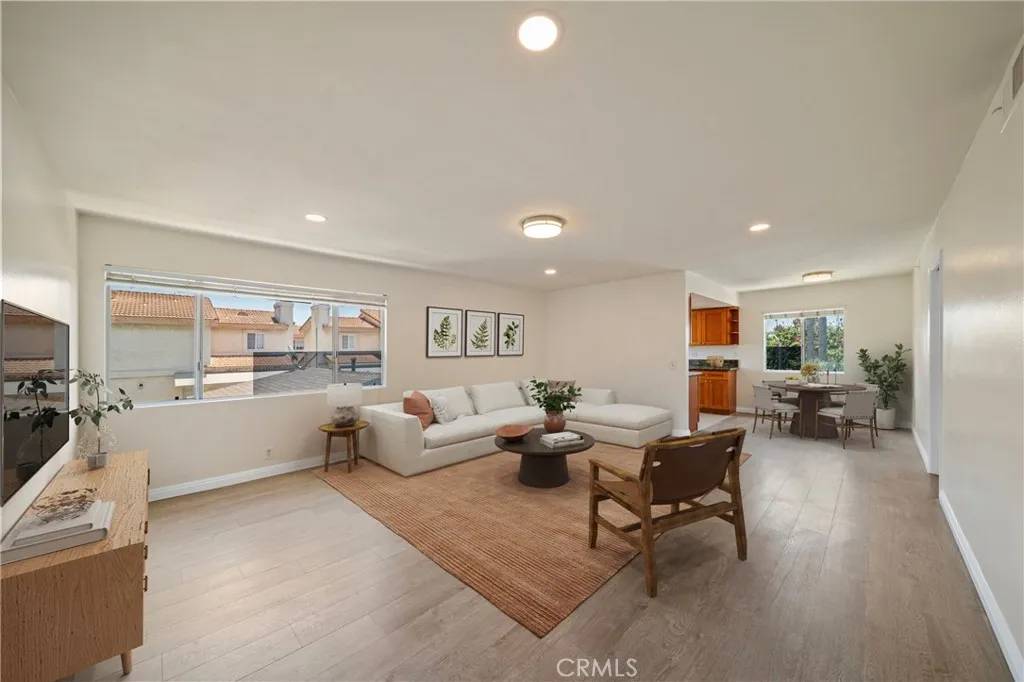 Alhambra, CA 91801,1524 Acacia #5