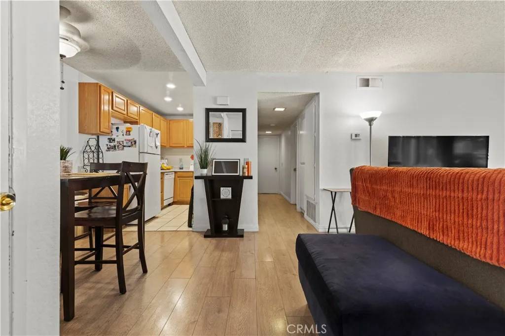 Diamond Bar, CA 91765,22700 Lakeway Drive #331