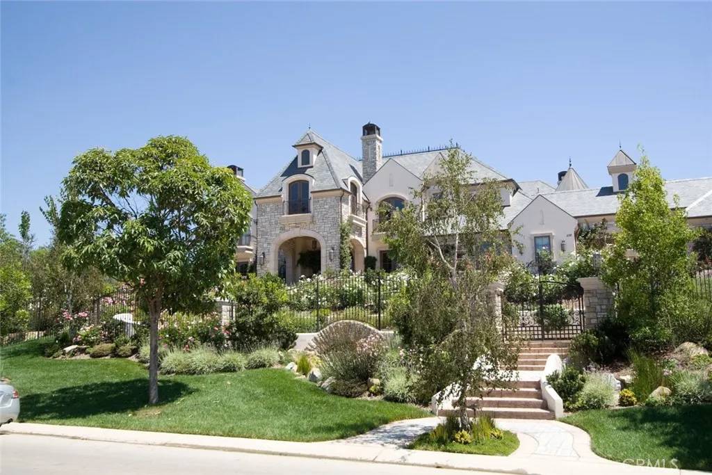 Camarillo, CA 93010,1138 Corte Tularosa