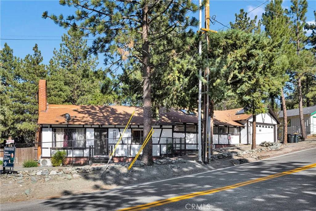 Wrightwood, CA 92397,5821 Sheepcreek Drive