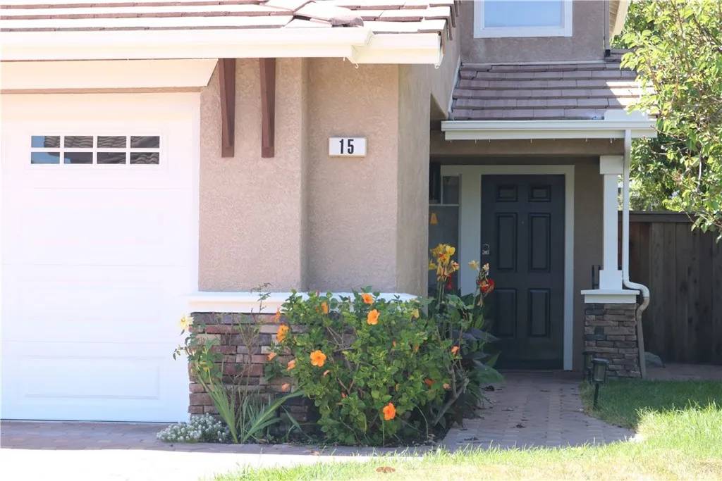 Lake Forest, CA 92610,15 Tavella