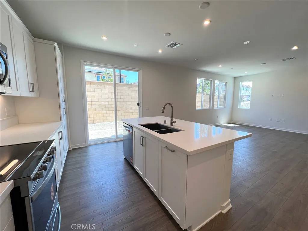 Fontana, CA 92336,16036 Olivas Lane