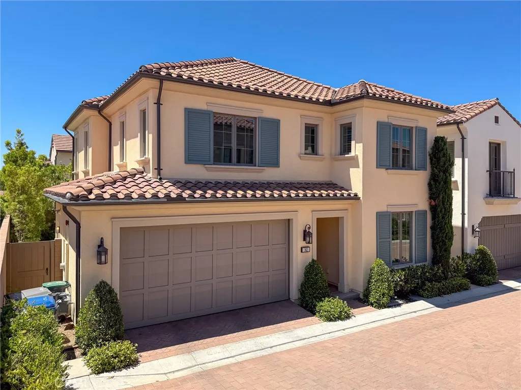 Irvine, CA 92602,142 Dolci