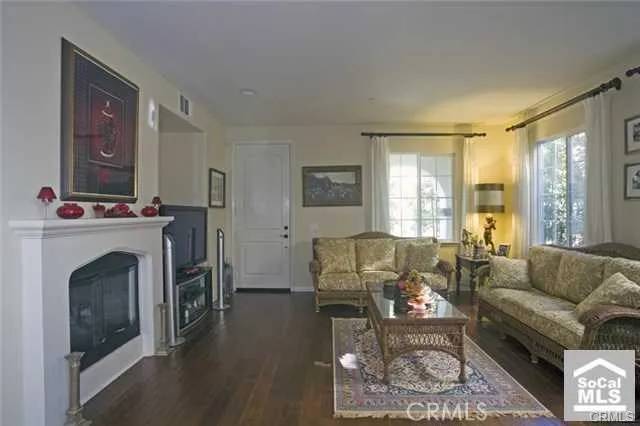 Irvine, CA 92620,63 Wonderland