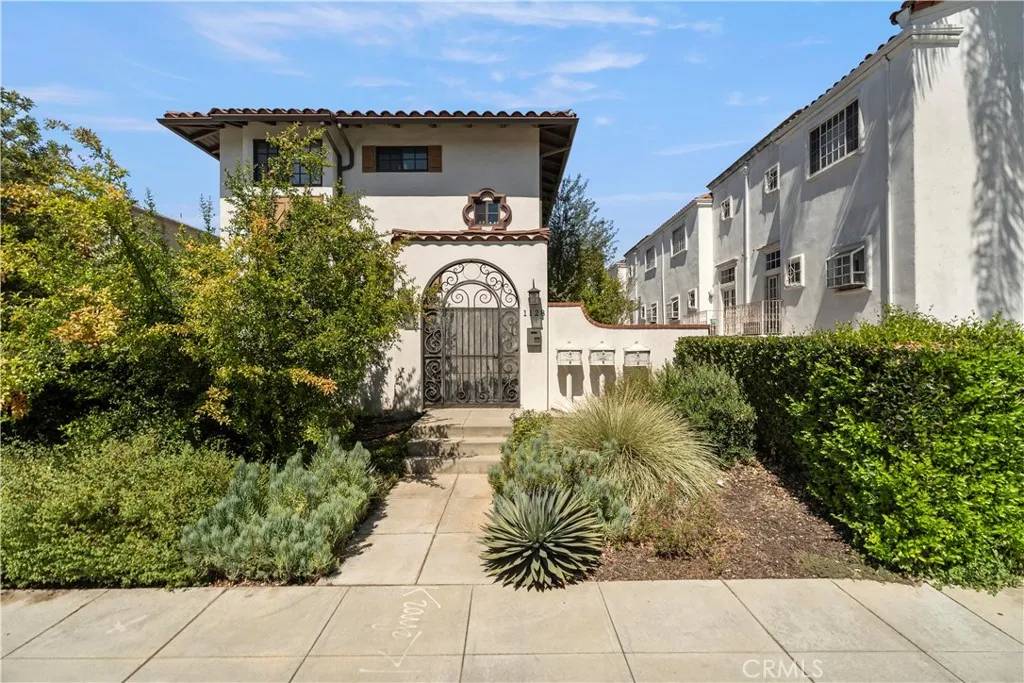 South Pasadena, CA 91030,1128 Huntington Drive #C