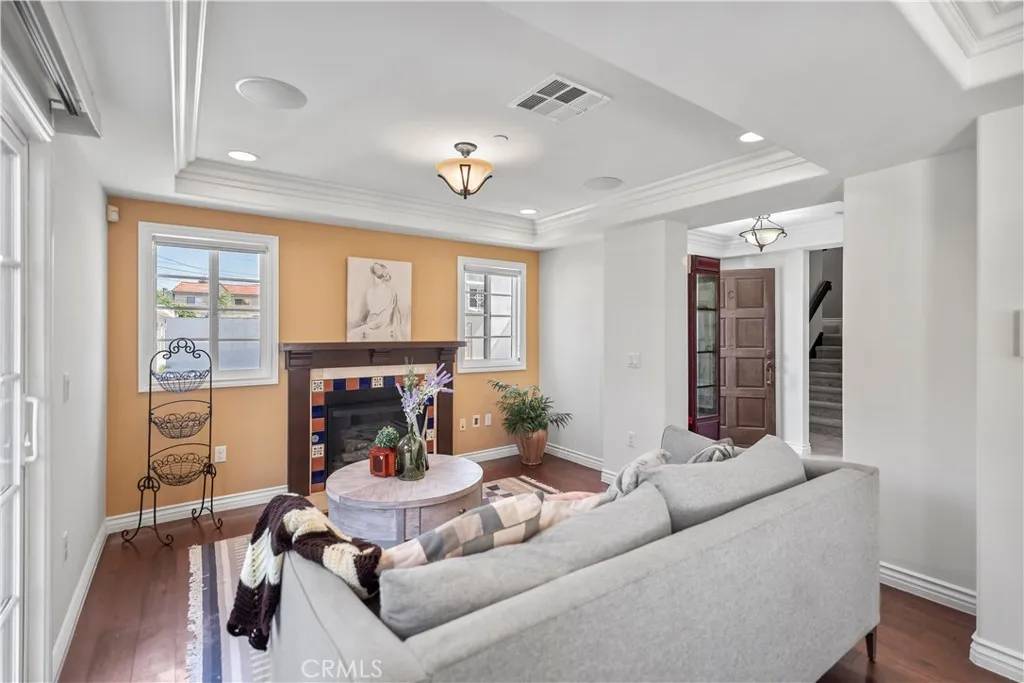 South Pasadena, CA 91030,1128 Huntington Drive #C