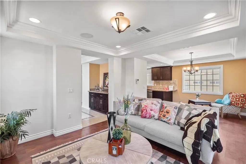 South Pasadena, CA 91030,1128 Huntington Drive #C