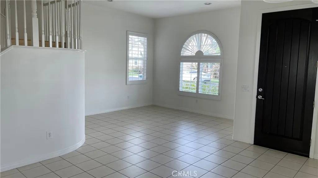 Tustin, CA 92782,3312 Laviana Street