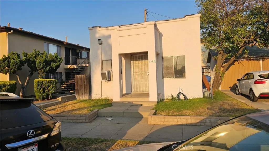 Montebello, CA 90640,416 W Cleveland Avenue