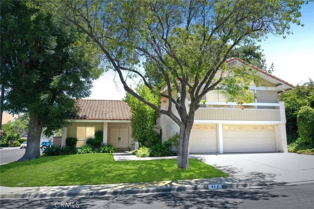 Westlake Village, CA 91361,912 Brightstone Court