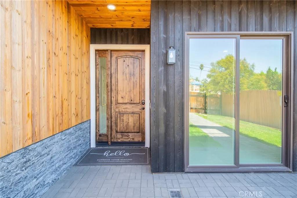 Los Angeles, CA 90065,2926 Future Street