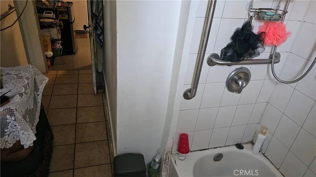 Montebello, CA 90640,416 W Cleveland Avenue