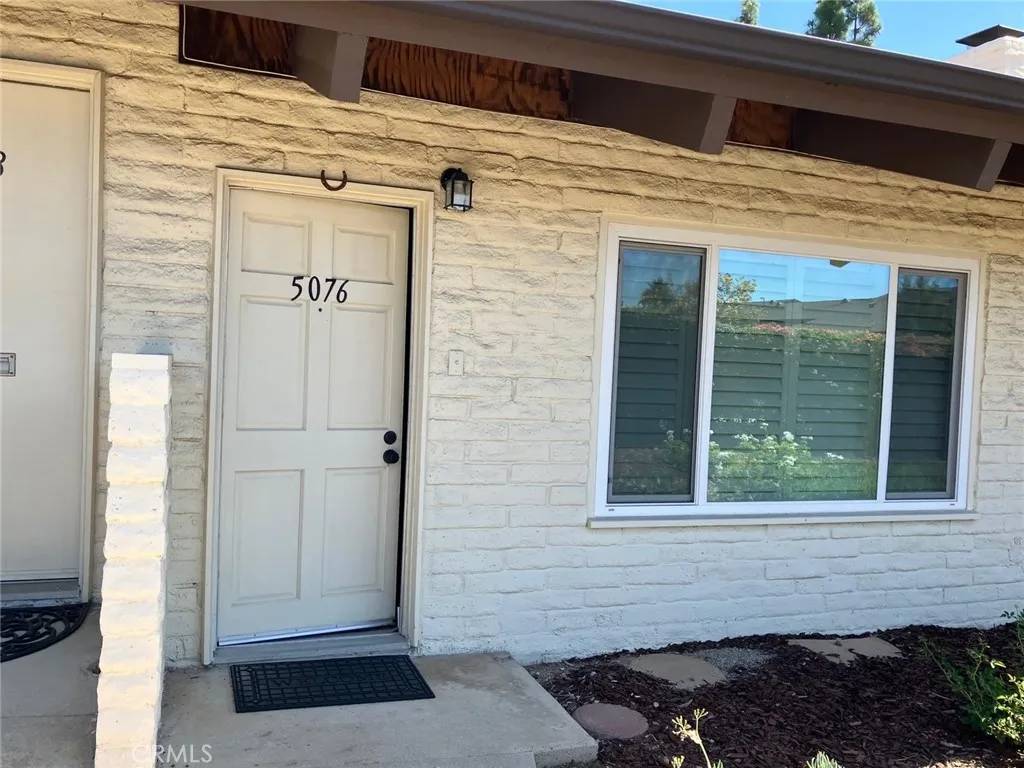 Yorba Linda, CA 92886,5076 Lakeview Avenue #39