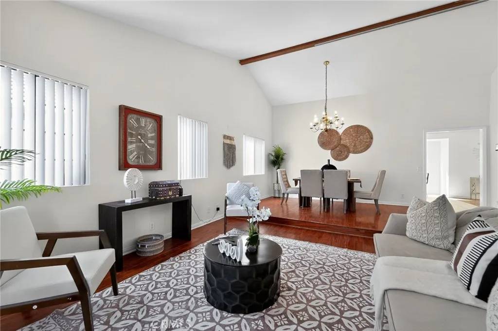 Winnetka, CA 91306,20254 Stagg Street