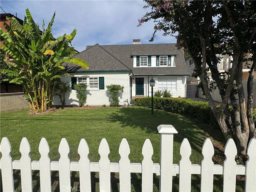 Los Angeles, CA 91436,4918 Haskell Avenue