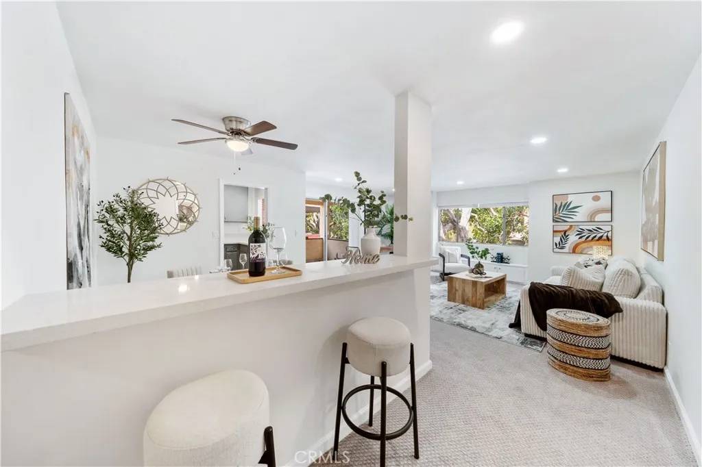 Culver City, CA 90230,5674 Windsor Way #201