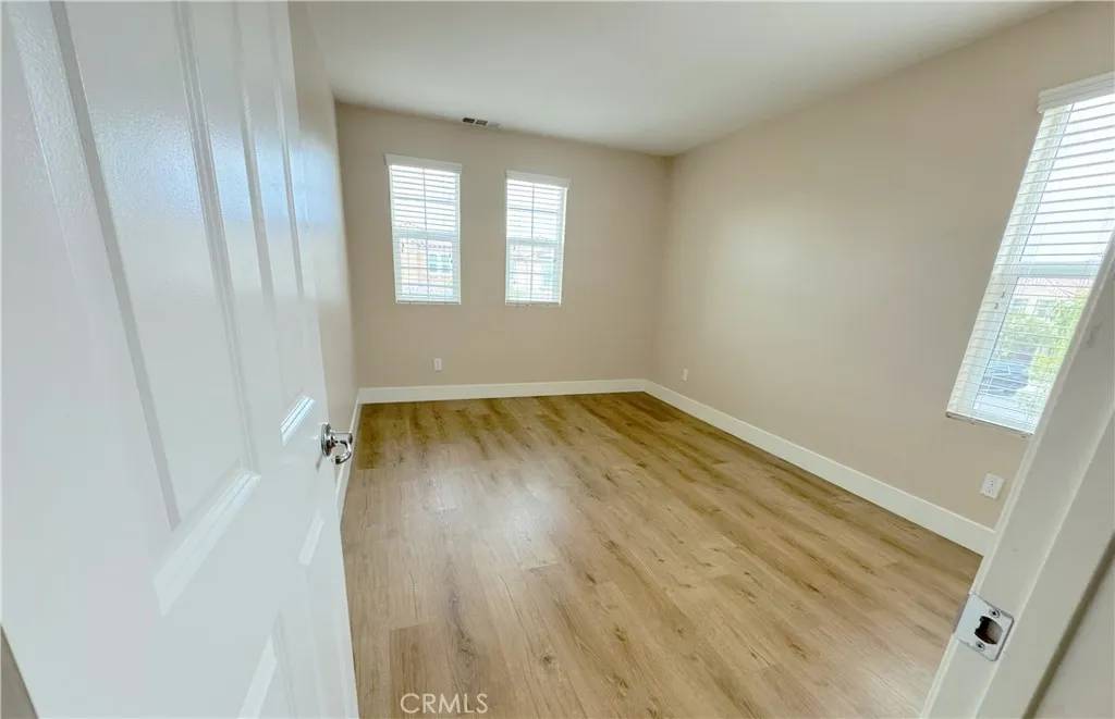Upland, CA 91786,879 Julie