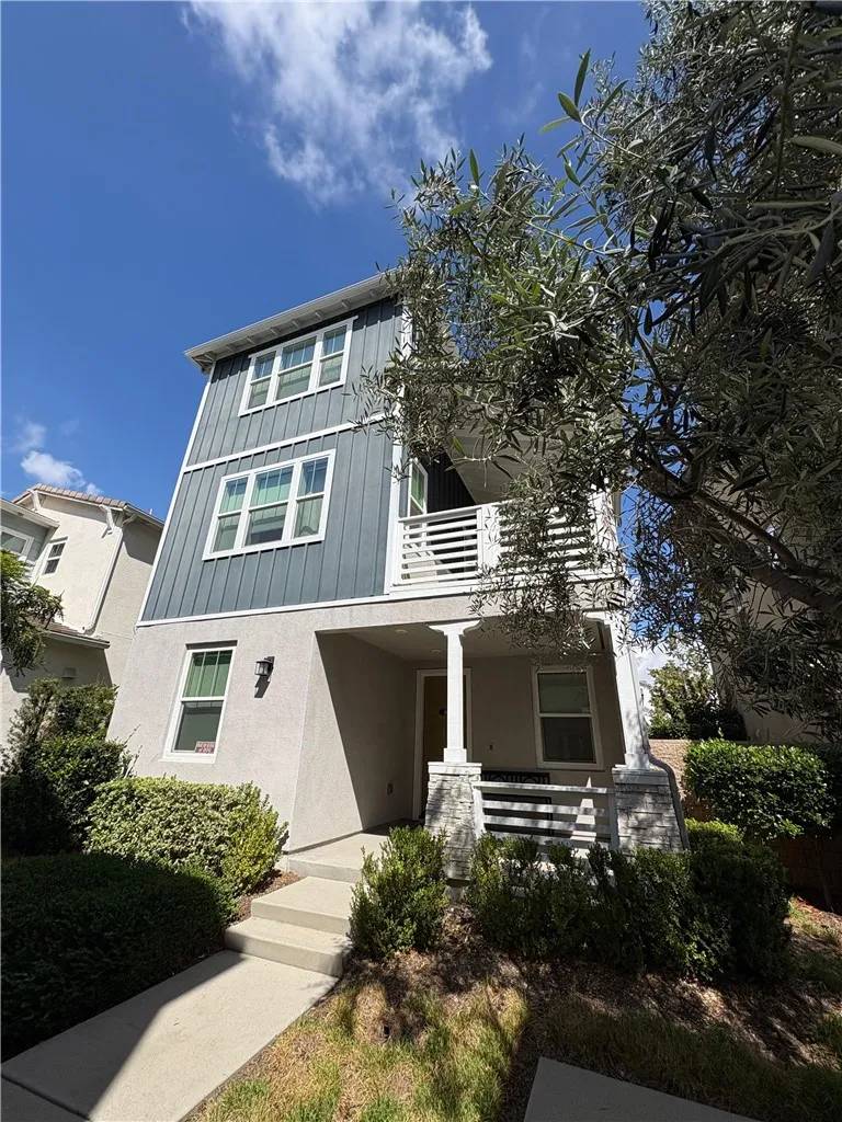 Pomona, CA 91766,8 Vista Court