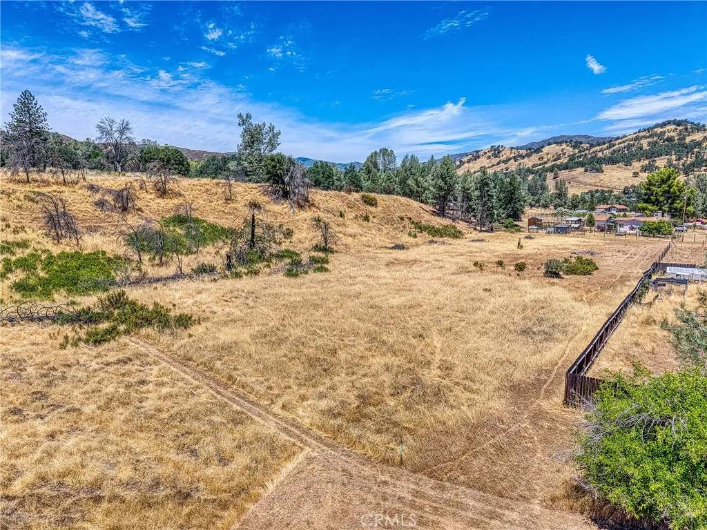 Clearlake Oaks, CA 95423,2595 Spring Valley