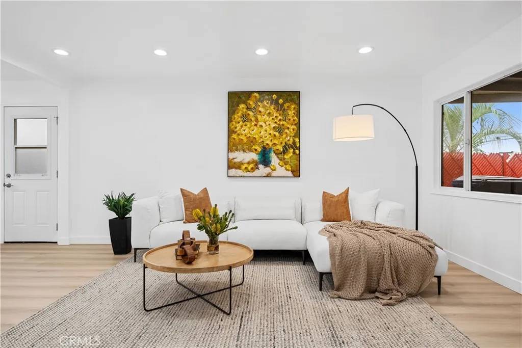 Glendora, CA 91740,1065 S Prospero