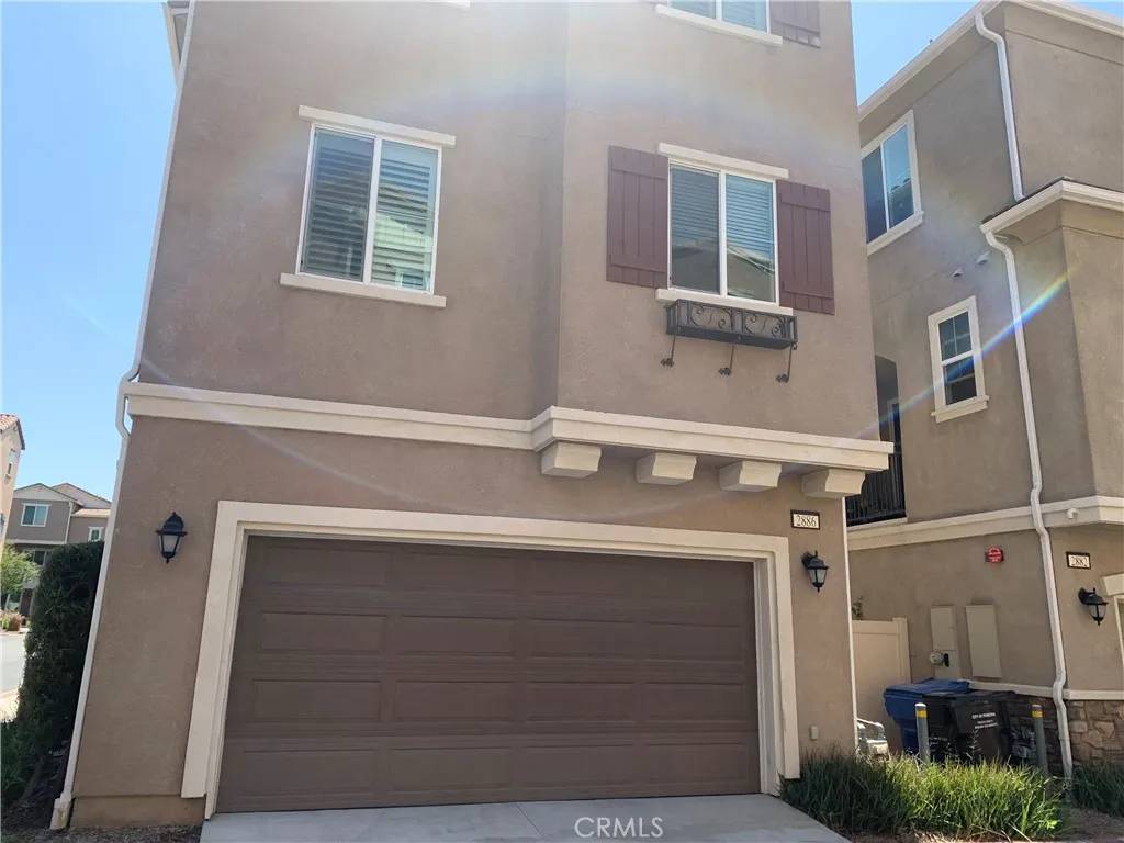 Pomona, CA 91767,2886 Foxtail Way