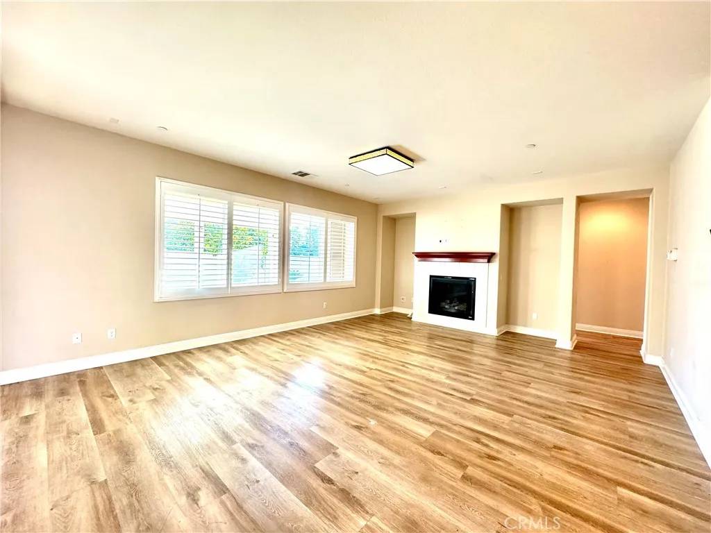 Eastvale, CA 92880,13945 Barnett Lane