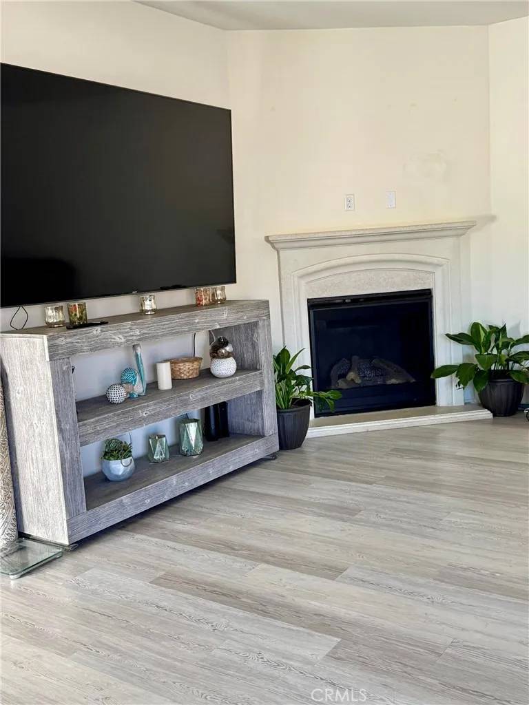 Fontana, CA 92336,5144 Godinez