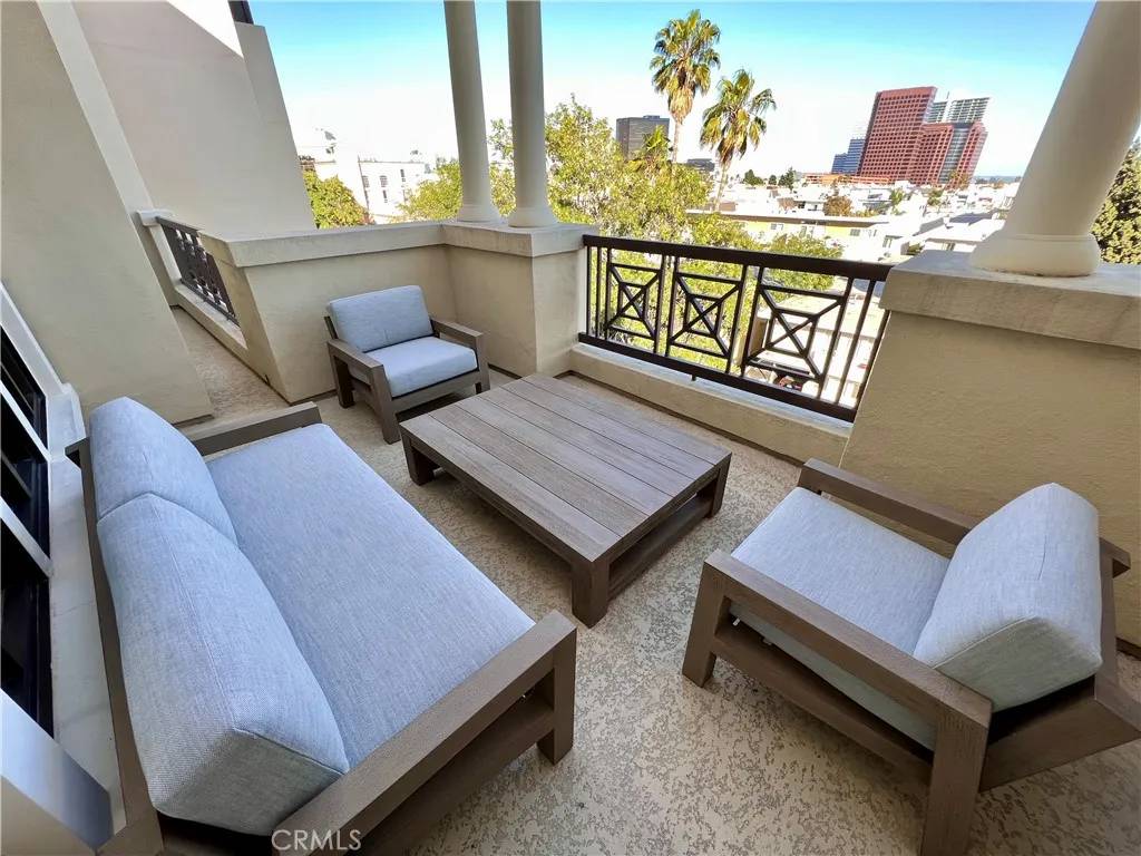 Los Angeles, CA 90049,11847 Gorham Avenue #403