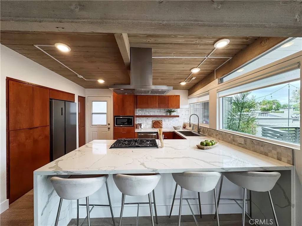 San Clemente, CA 92672,210 Del Gado