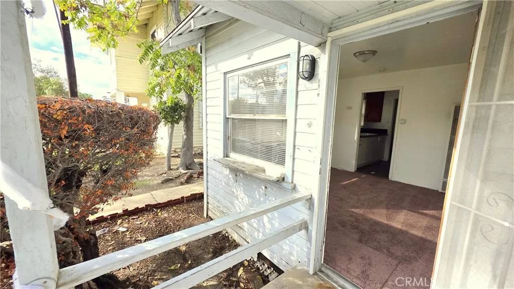 Ontario, CA 91764,209 E E #A