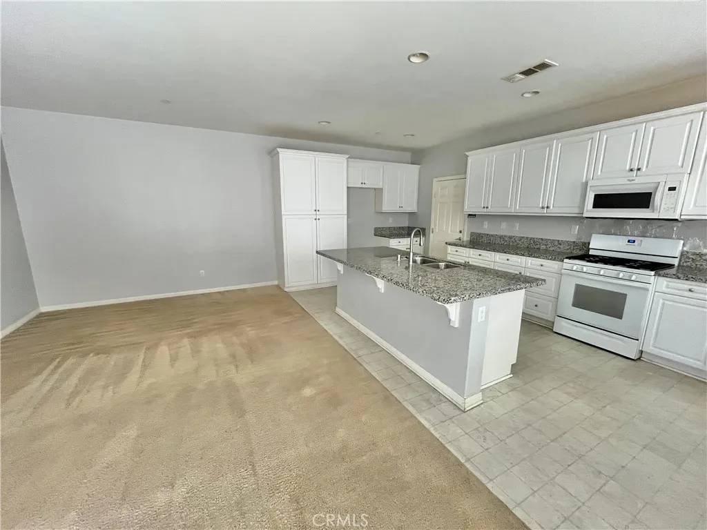 Eastvale, CA 92880,5955 Ginger Drive