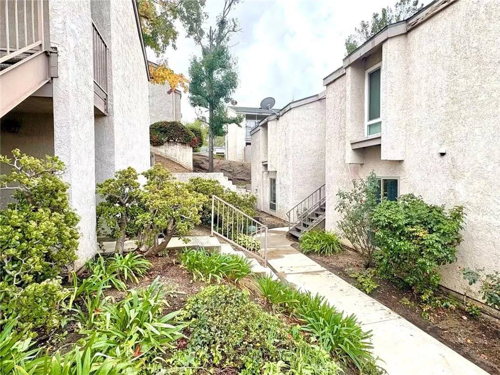 Hacienda Heights, CA 91745,17048 Colima #182