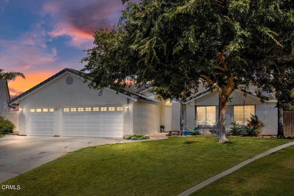 Bakersfield, CA 93306,11207 Unser Court