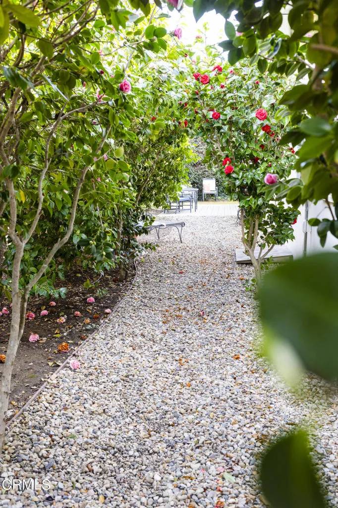 Carpinteria, CA 93013,924 Walnut Avenue