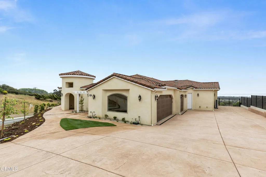 Ventura, CA 93003,6174 Cobblestone Drive