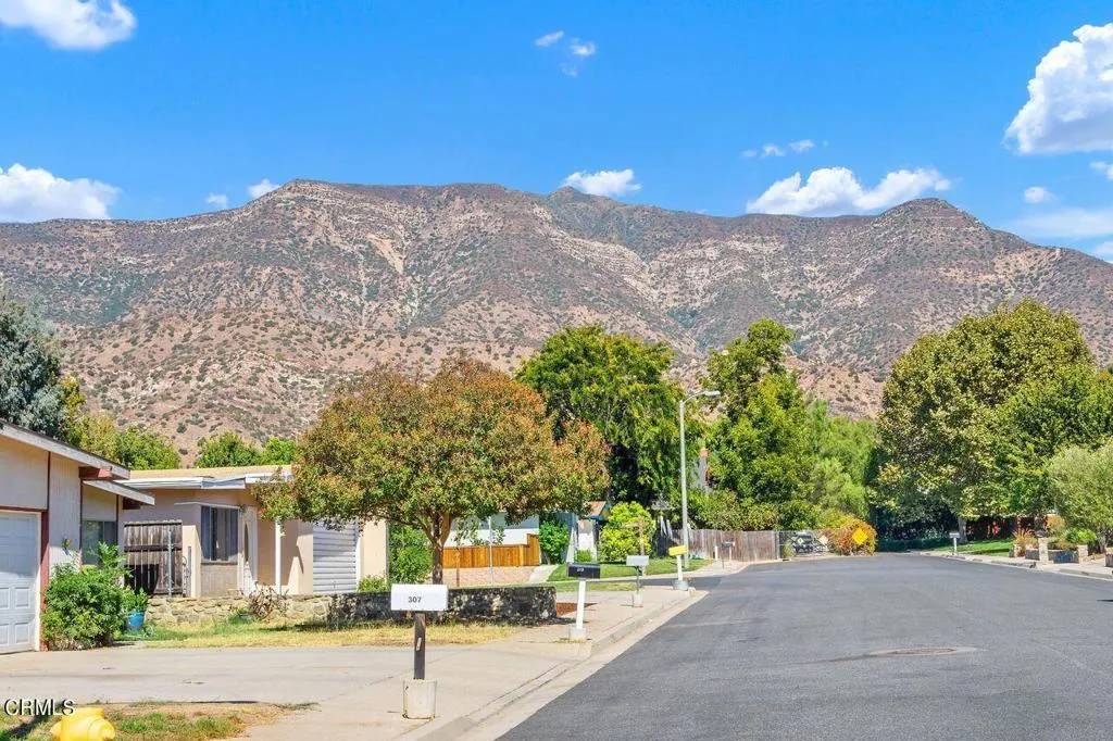 Ojai, CA 93023,303 Lark Ellen Avenue