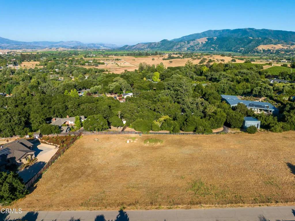 Solvang, CA 93463,2220 Hill Haven