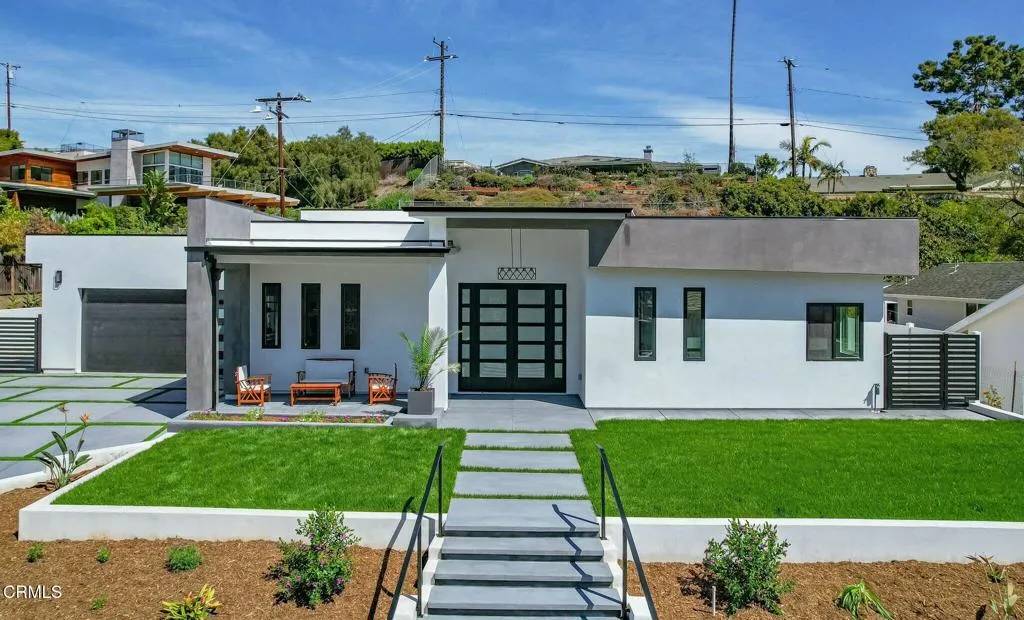 Ventura, CA 93003,724 Via Arroyo
