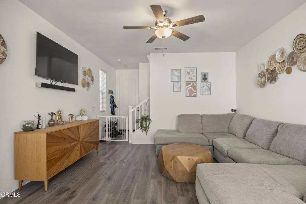 Santa Paula, CA 93060,352 Campbell Court