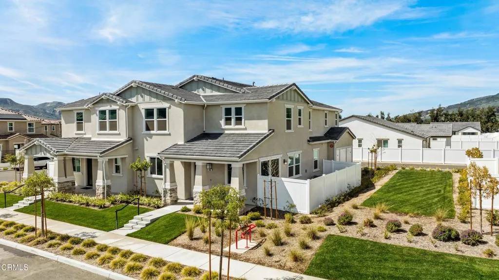 Piru, CA 93040,335 Grapefruit Lane