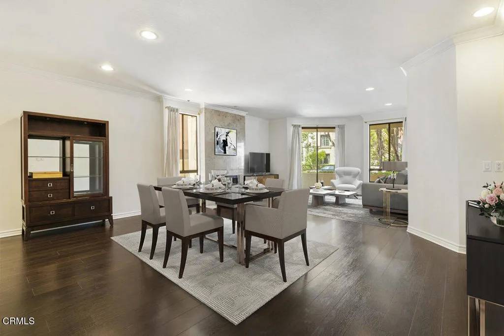 Sherman Oaks, CA 91423,13920 Moorpark Street