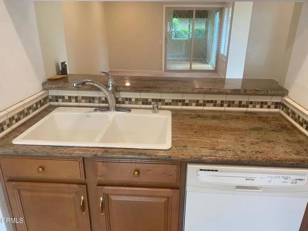 Camarillo, CA 93012,15103 15103 Village 15